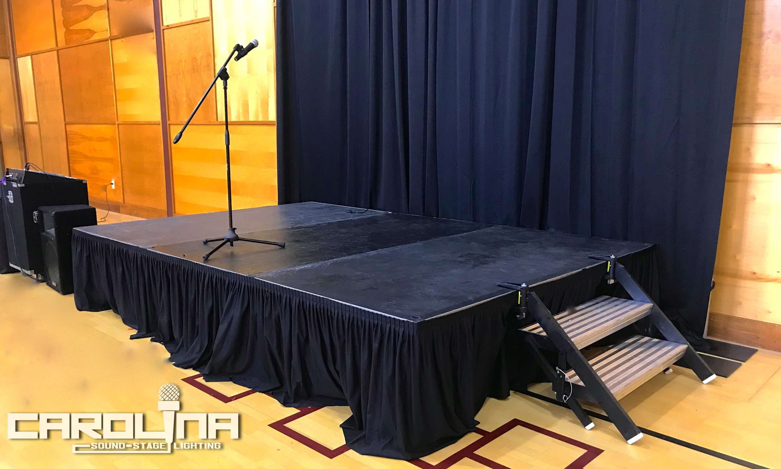 12'x8' stage